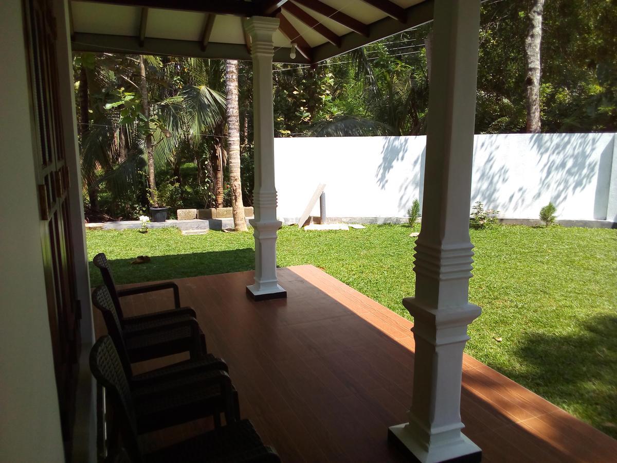 Surf Bay House Dickwella Exterior foto