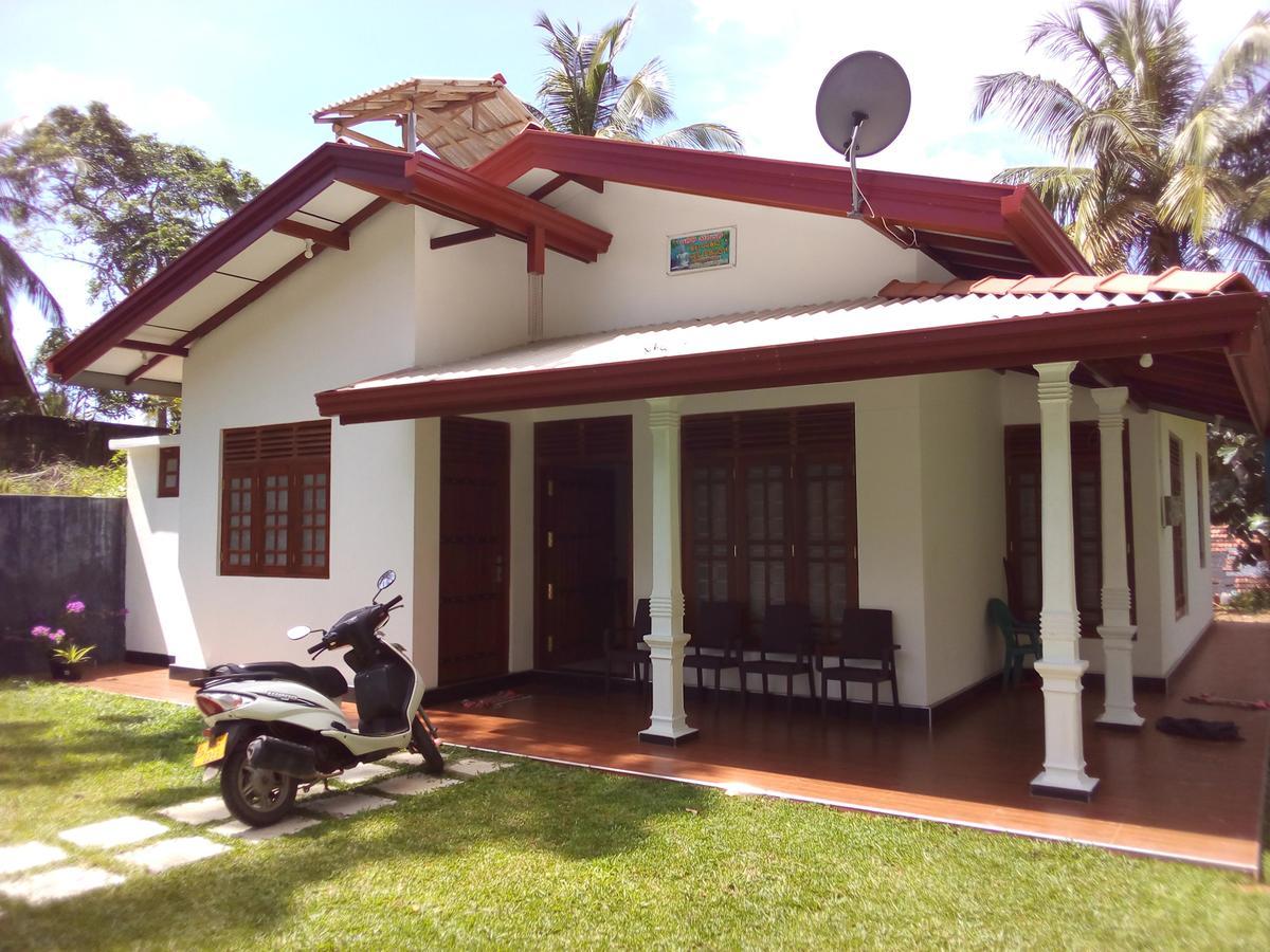Surf Bay House Dickwella Exterior foto