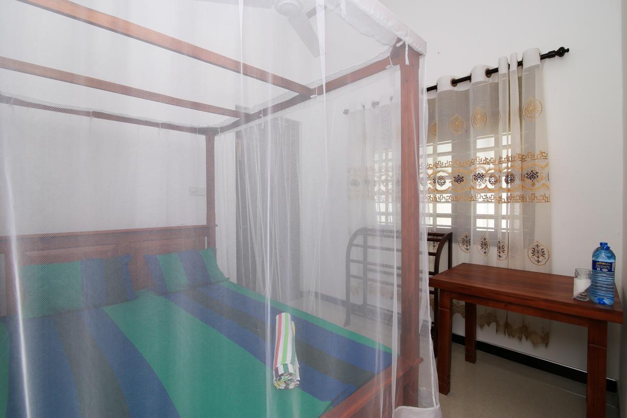 Surf Bay House Dickwella Quarto foto